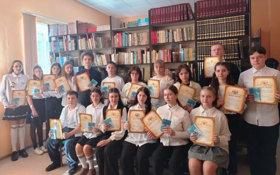 XII открытый городской конкурс чтецов «Мы славим подвиг ваш великий!»